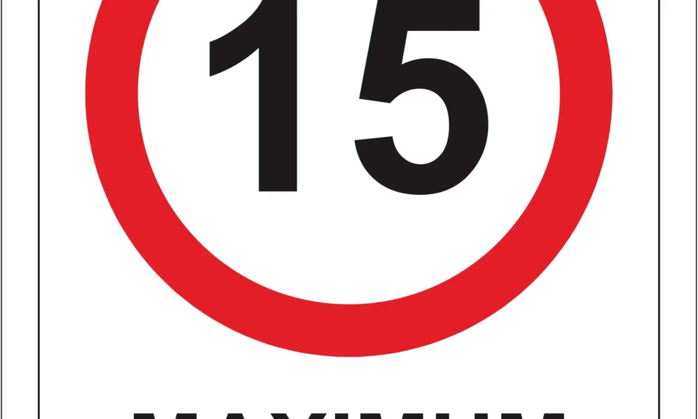 Workplace Safety Signs - Emmjay - Maximum Speed Limit of 15 Sign